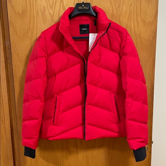 NWT Theory Women’s Carmine Red Stand Puffer Jacket Size Small (Brand New) - Picture 3 of 12